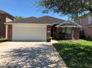 819 Chase View Dr, Bacliff, TX 77518