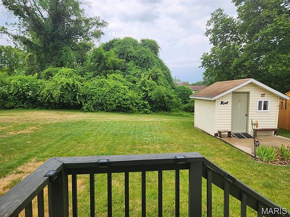2nd image of 3210 Leverett Ct