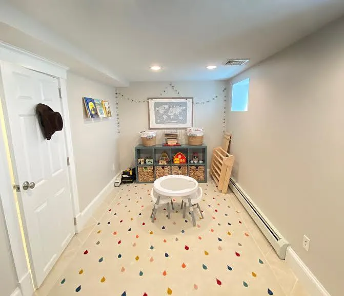 72 Thorndike St — Photo 18