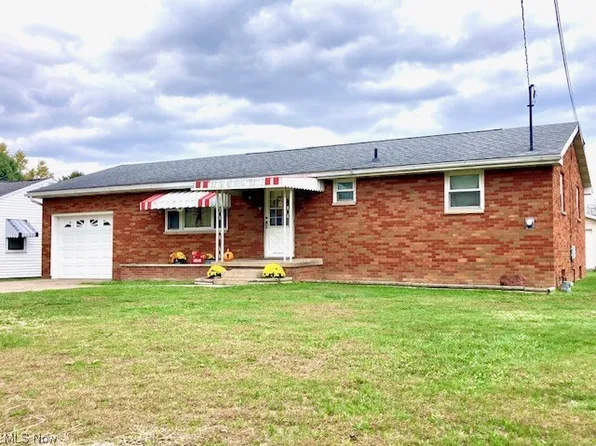 1613 Gihon Rd, Parkersburg, WV 26101