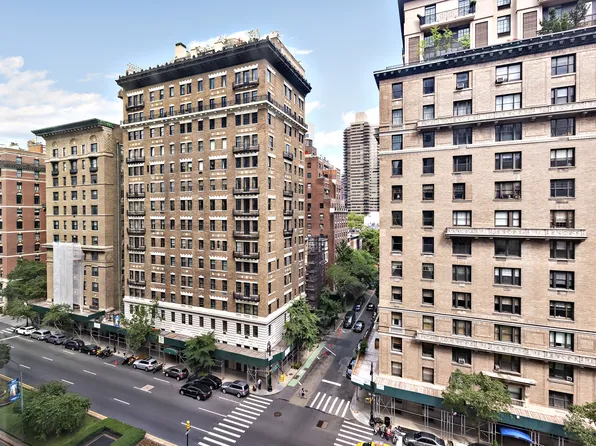 530 Park Avenue 10D image 12 of 12