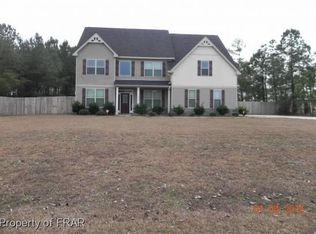 6052 Gallberry Farms Rd, Hope Mills, NC 28348