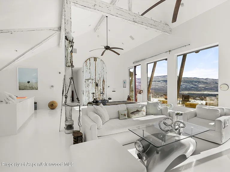2103 Ten Peaks Mesa Rd — Photo 11