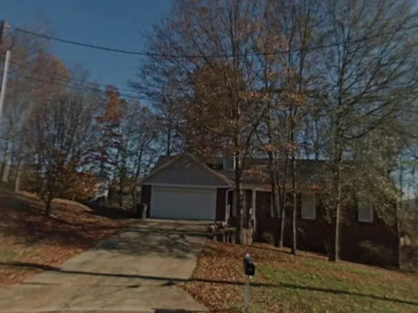 200 Sparrow Cir, Huntsville, AL 35811