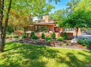 719 Sherwood Dr, Saint Louis, MO