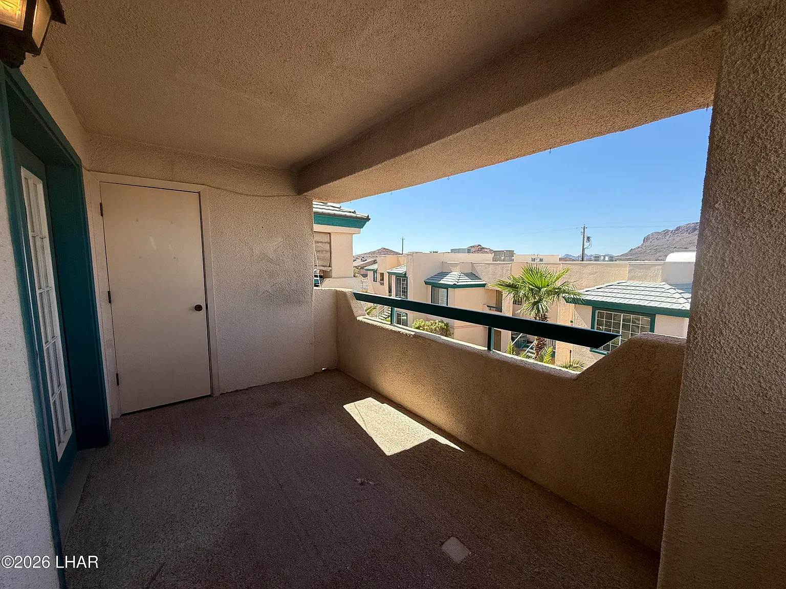1 bed, 1.0 bath, 684 sqft, $1,200 — Photo 1