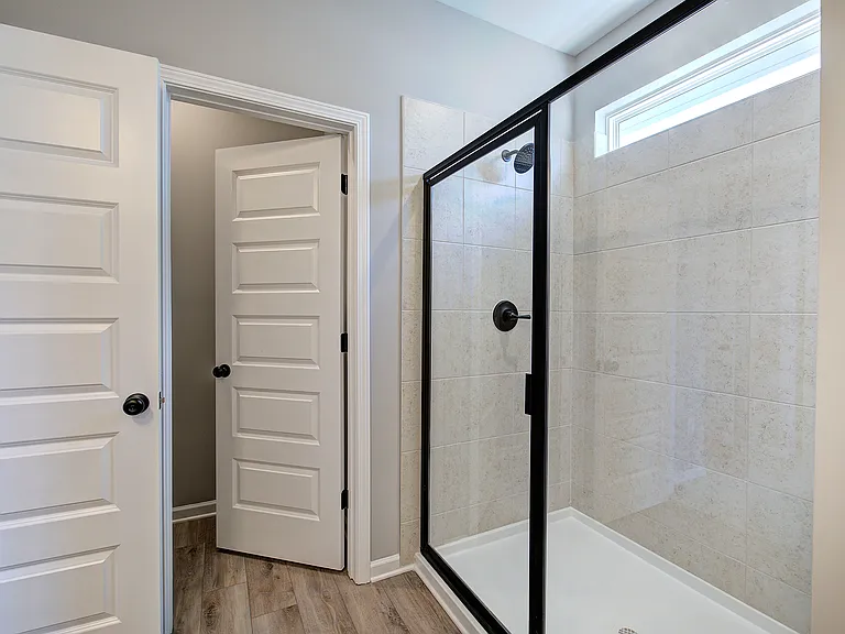 401 Perth Dr — Photo 30