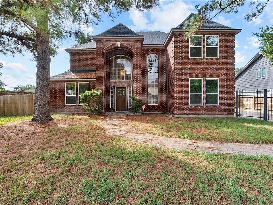 1st image of 14003 Muirfield Ln