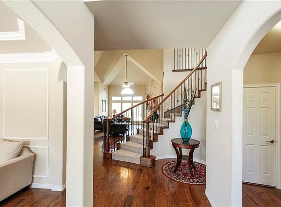 3rd image of 6320 Creek Bluff Ct