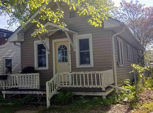 840 Oak Ave, Crete, NE 68333