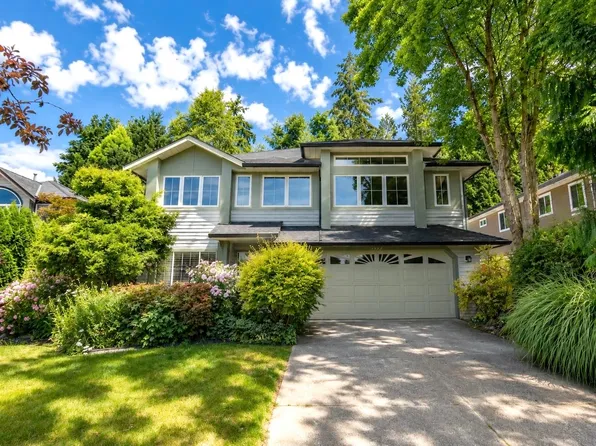 2995 Marcellin Pl, Coquitlam, BC V3C 6E7
