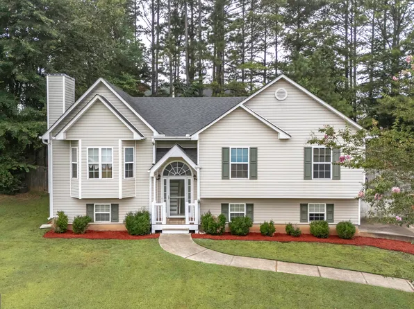 171 Lazy Water Dr, Dallas, GA 30157