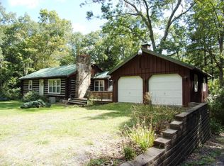 3034 New Lancaster Valley Rd, Milroy, PA 17063