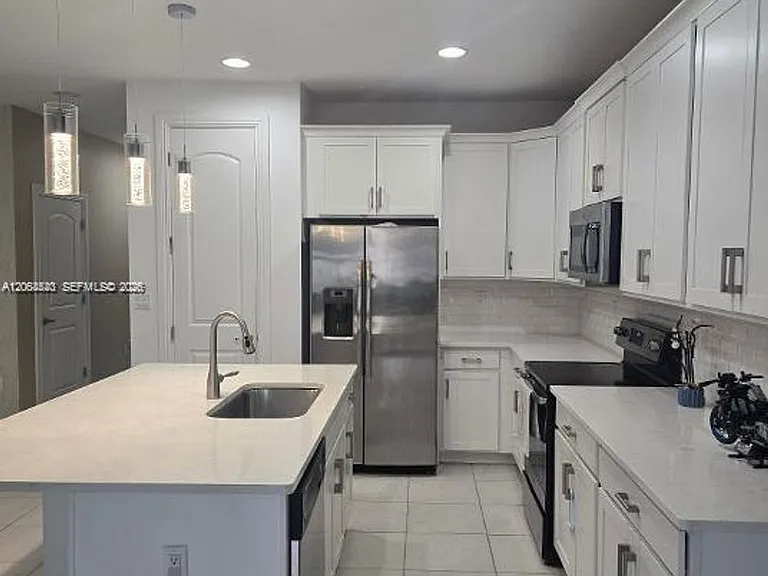 10111 Akenside Dr #0 — Photo 2