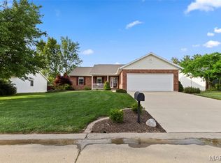 629 Hartman Ln, Waterloo, IL 62298