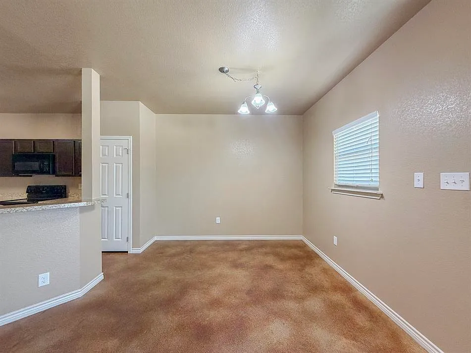 7103 Cameron Park — Photo 3
