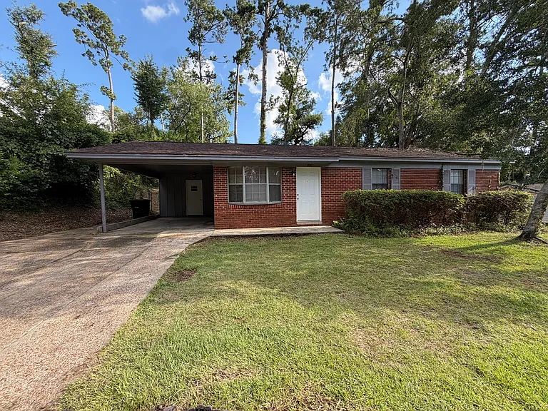 809 E Magnolia Dr — Photo 3