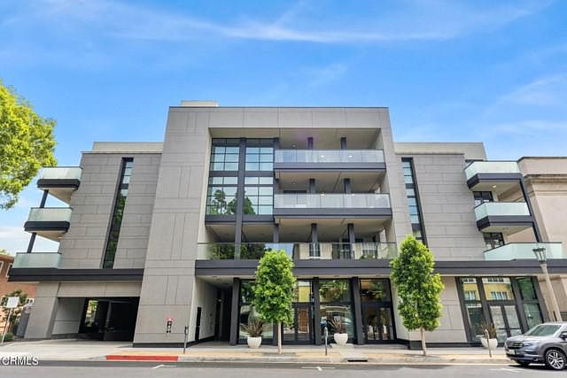 1st image of 178 S Euclid Ave #306