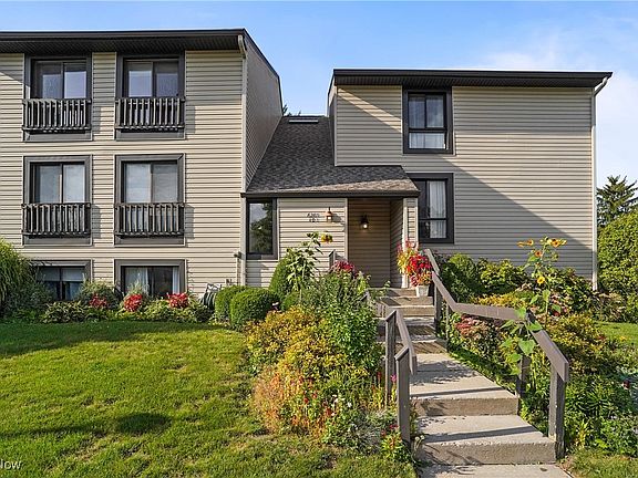 2nd image of 6280 Greenwood Pkwy #5
