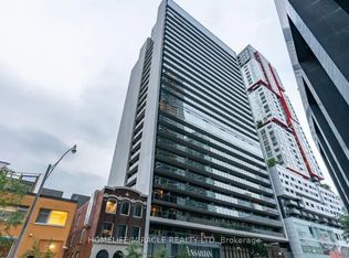 330 RICHMOND, Toronto, ON M5V 0M4