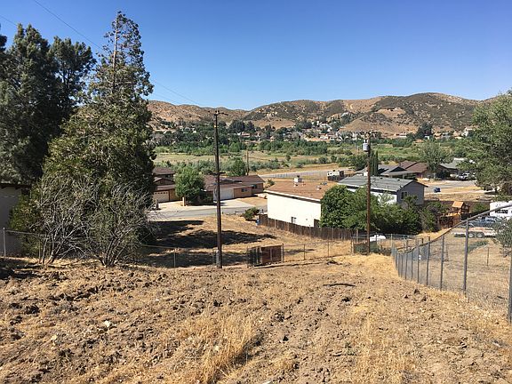 4th image of Lowhill Dr