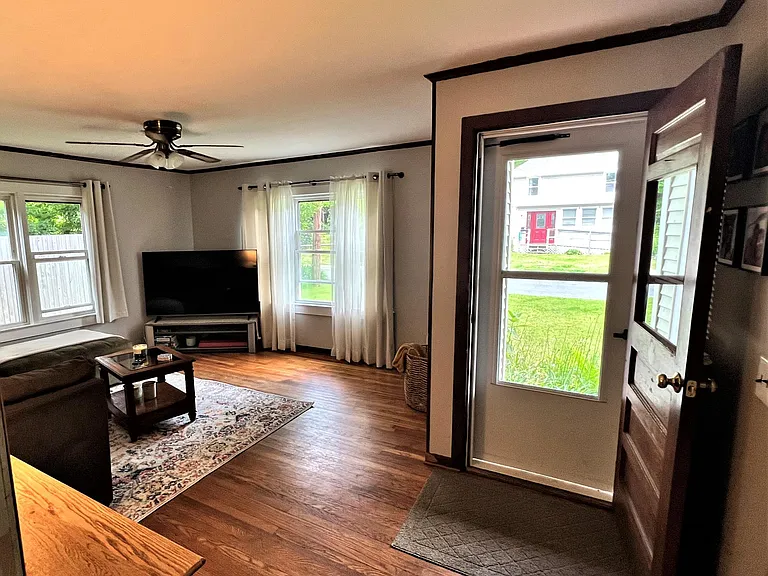 1205 N Hoosac Rd — Photo 4