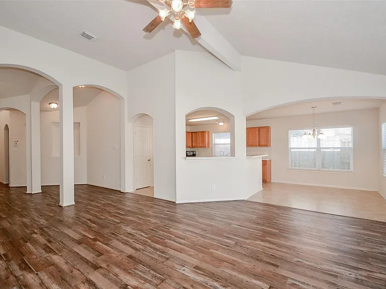 3314 Rainport Dr — Photo 6