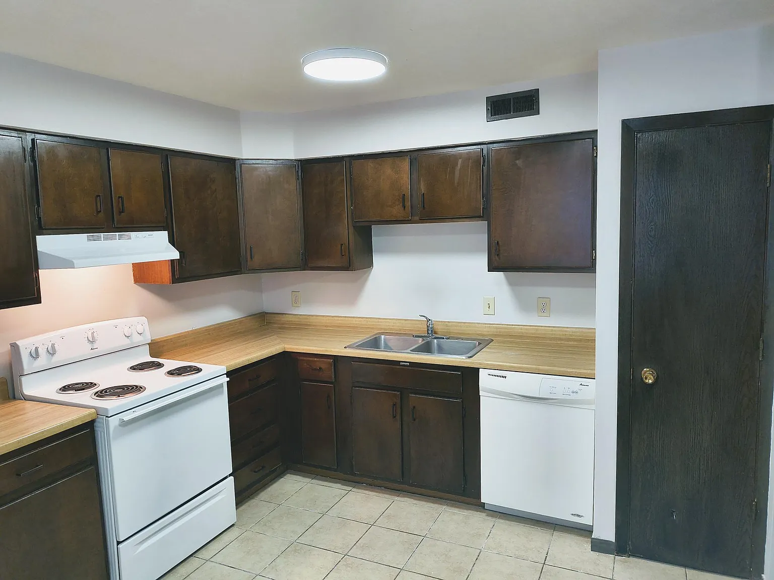 2 bed, $695 — Photo 4