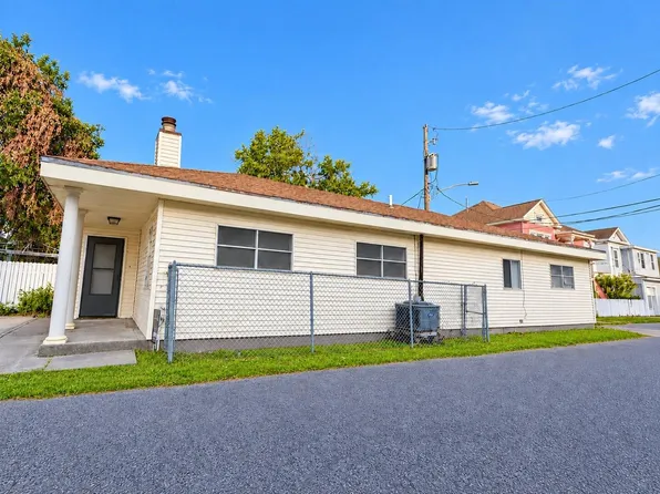 1510 24th St, Galveston, TX 77550