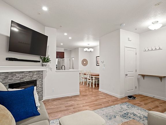 5th image of 28749 SW Costa Cir E