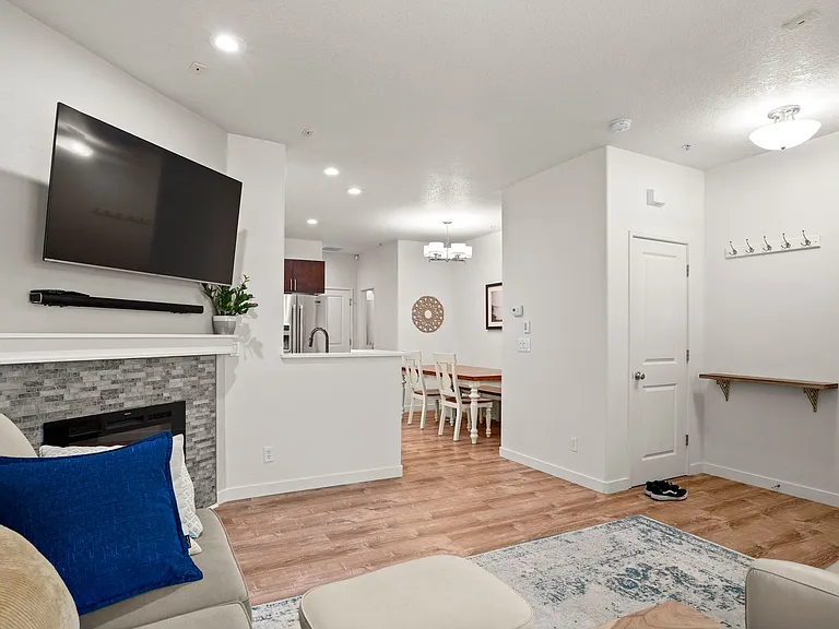 28749 SW Costa Cir E — Photo 5