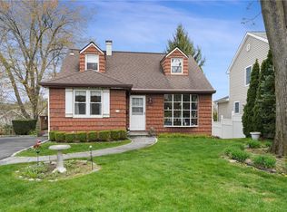 42 Remsen Cir, Yonkers, NY 10710