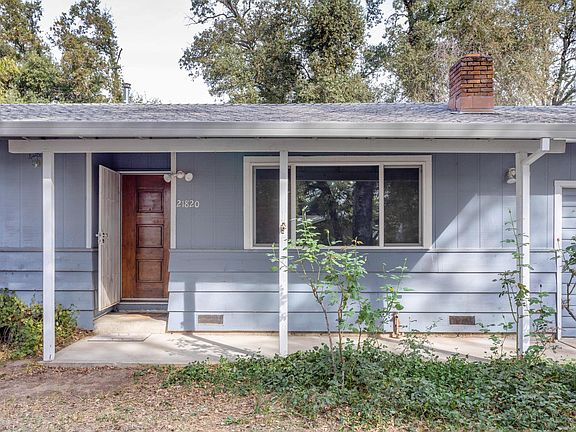 3rd image of 21820 Berkeley Dr
