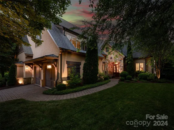 575 Walnut Valley Pkwy, Arden, NC 28704