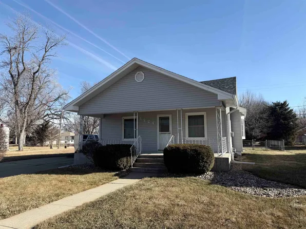 1224 McDonald Ave, Hastings, NE 68901