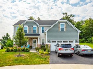 463 Fox Ridge Dr, Canonsburg, PA 15317