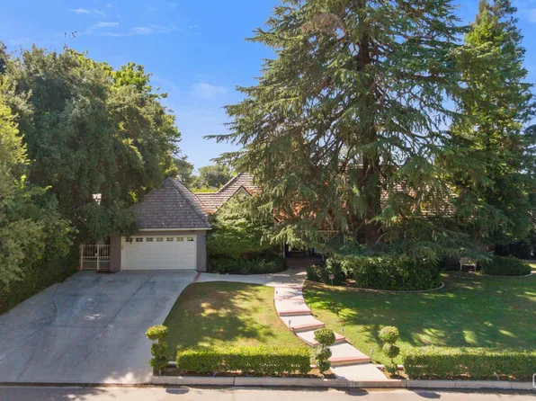 245 El Cerrito Dr, Bakersfield, CA 93305