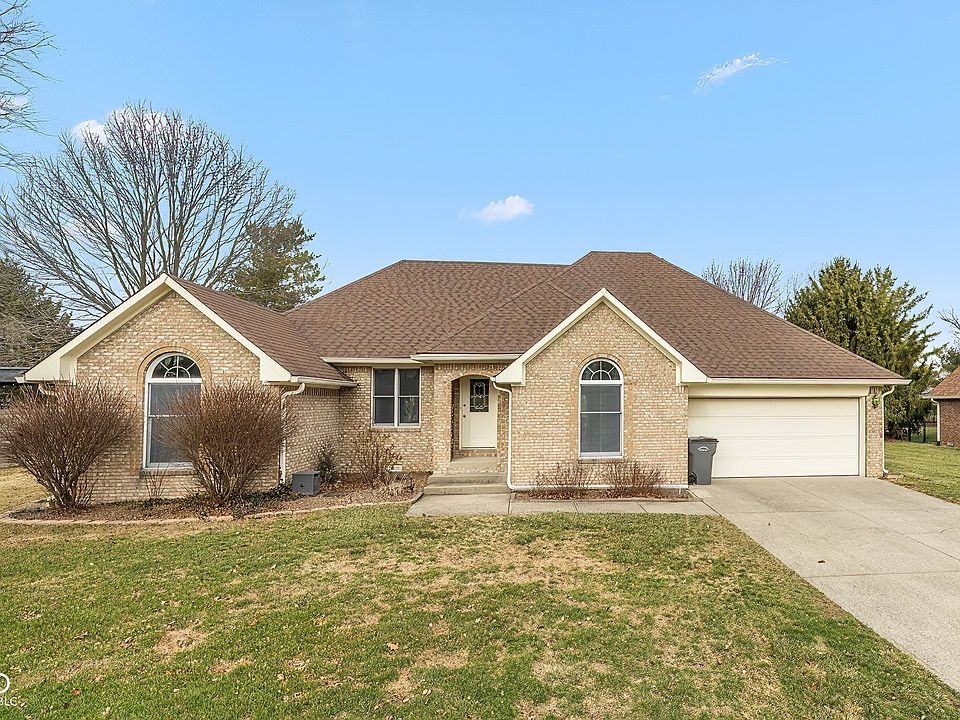 1st image of 218 Deer Trace Ct