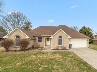 218 Deer Trace Ct, Pittsboro, IN 46167