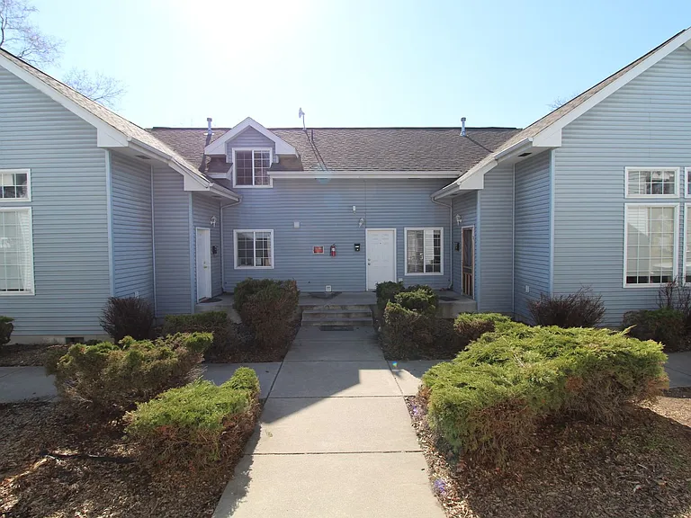 2217 N Hamilton St — Photo 6