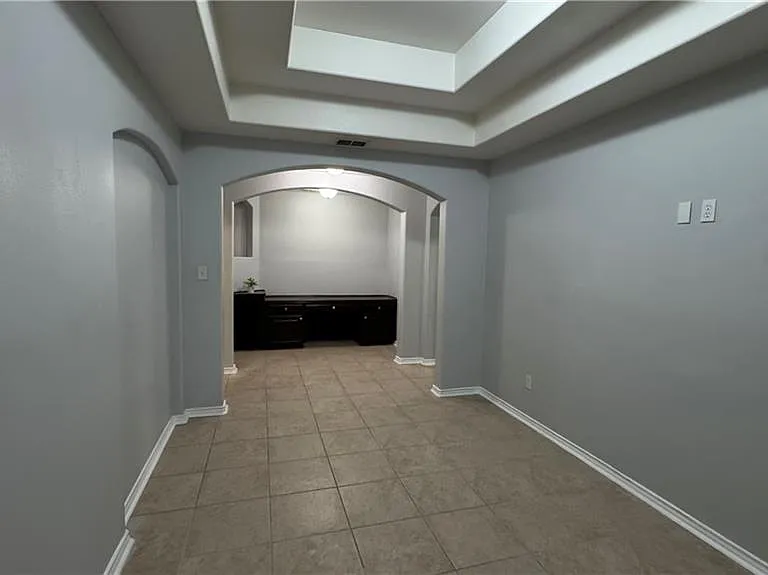 3405 Santa Monica — Photo 18
