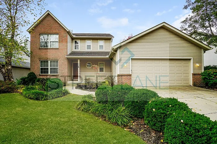902 Executive Blvd photo 1
