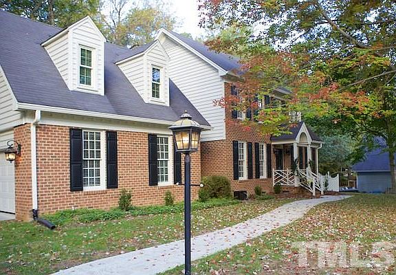 2nd image of 16 Drucilla Ct
