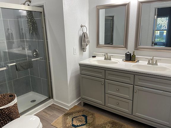 5th image of 303 W Saint Charles St