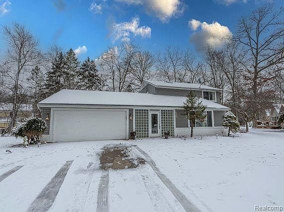 1st image of 5123 Chestershire Dr