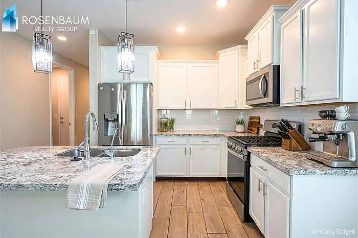 8422 W Atlantis Way — Photo 4