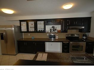 3D Harbour Vlg, Branford, CT 06405