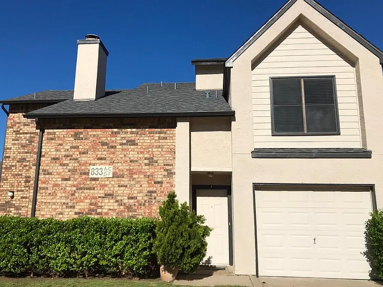 833 W Harwood Rd #F — Photo 21