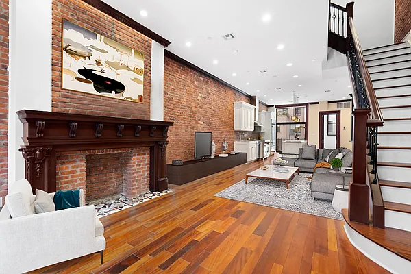 Rented by Corcoran | media 27