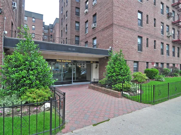 83-35 139 Street #5D, Briarwood, NY 11435